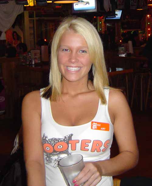 Hooters 2005 Pictures